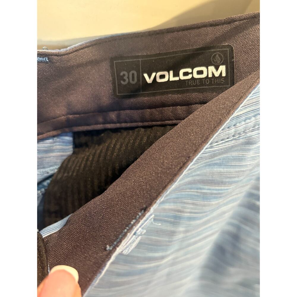 Volcom Men's 30 Patterned Surf & Turf Hybrid Shorts Light Blue Size 30 - Picture 3 of 4